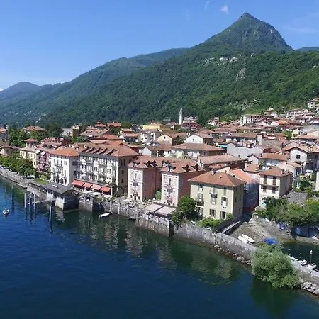Casa Ubaldo Cannero Riviera